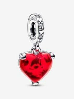 Pandora Disney Mickey & Minnie Mouse Kiss Red Murano Glass Dangle Charm